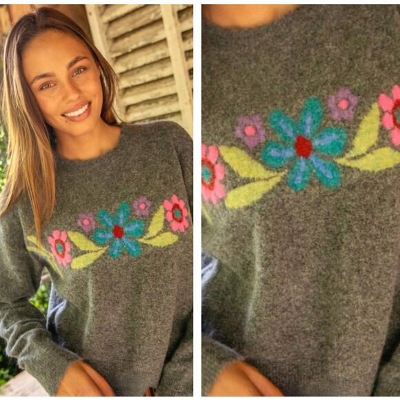 NATURAL LIFE Everyone's Favorite Sweater Floral Gray Sz S $75 {3K16} - Picture 1 of 5